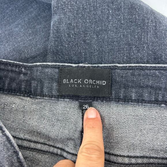 Black Orchid Cindy Slant Fray Jeans Blackstone Charcoal Raw Hem Crop 26 - Picture 5 of 14